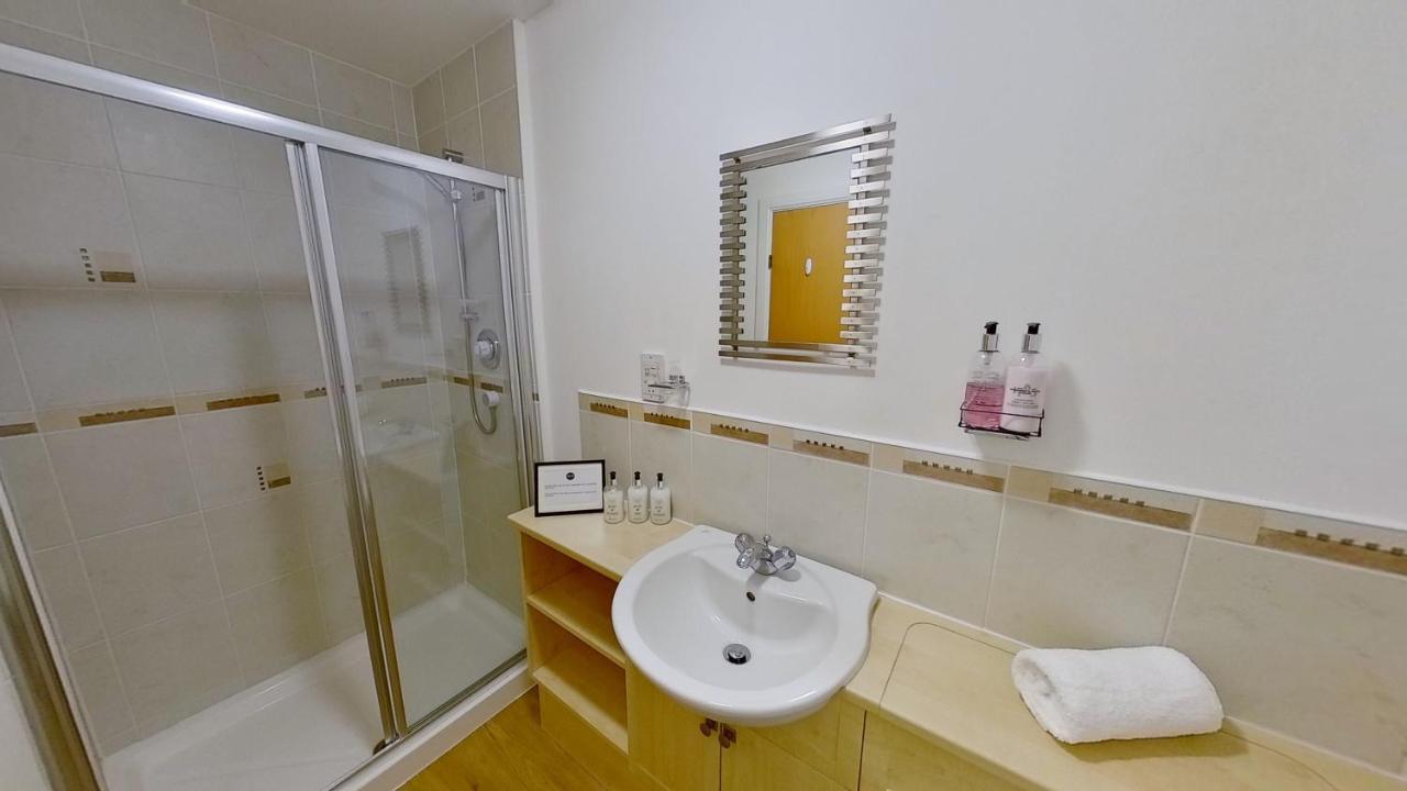 Orange Town House - Shaw Road, Only 6 Minutes To City Centre Aberdeen Luaran gambar