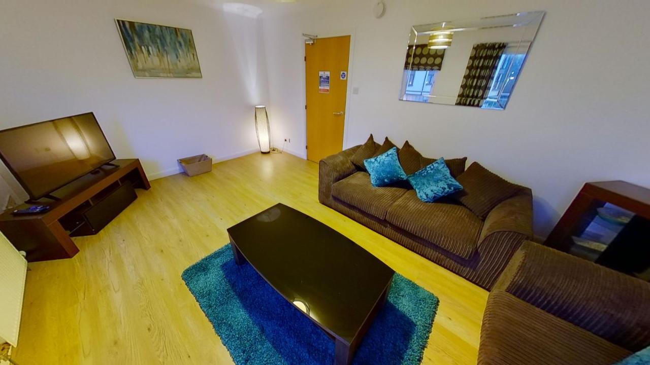 Orange Town House - Shaw Road, Only 6 Minutes To City Centre Aberdeen Luaran gambar
