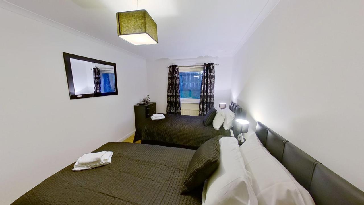 Orange Town House - Shaw Road, Only 6 Minutes To City Centre Aberdeen Luaran gambar