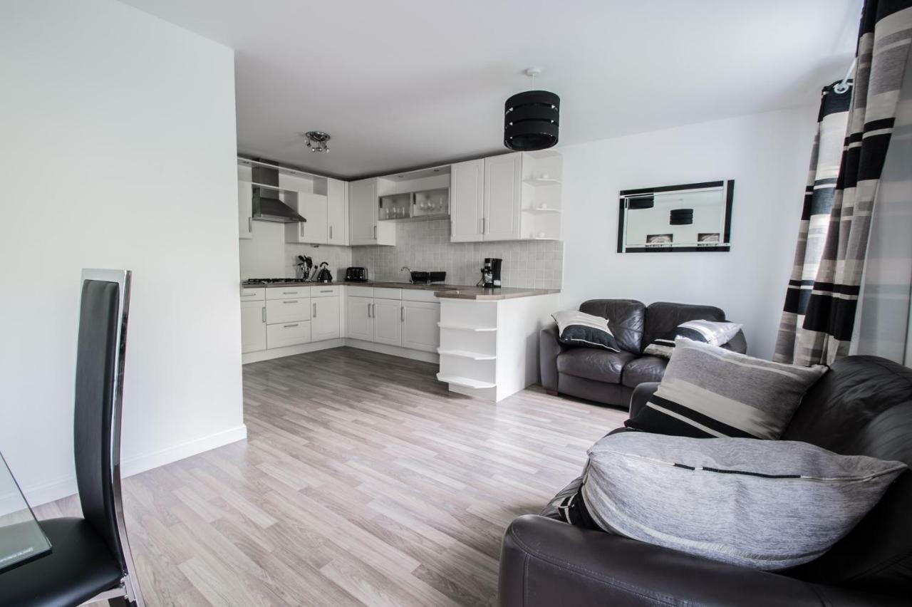 Orange Town House - Shaw Road, Only 6 Minutes To City Centre Aberdeen Luaran gambar